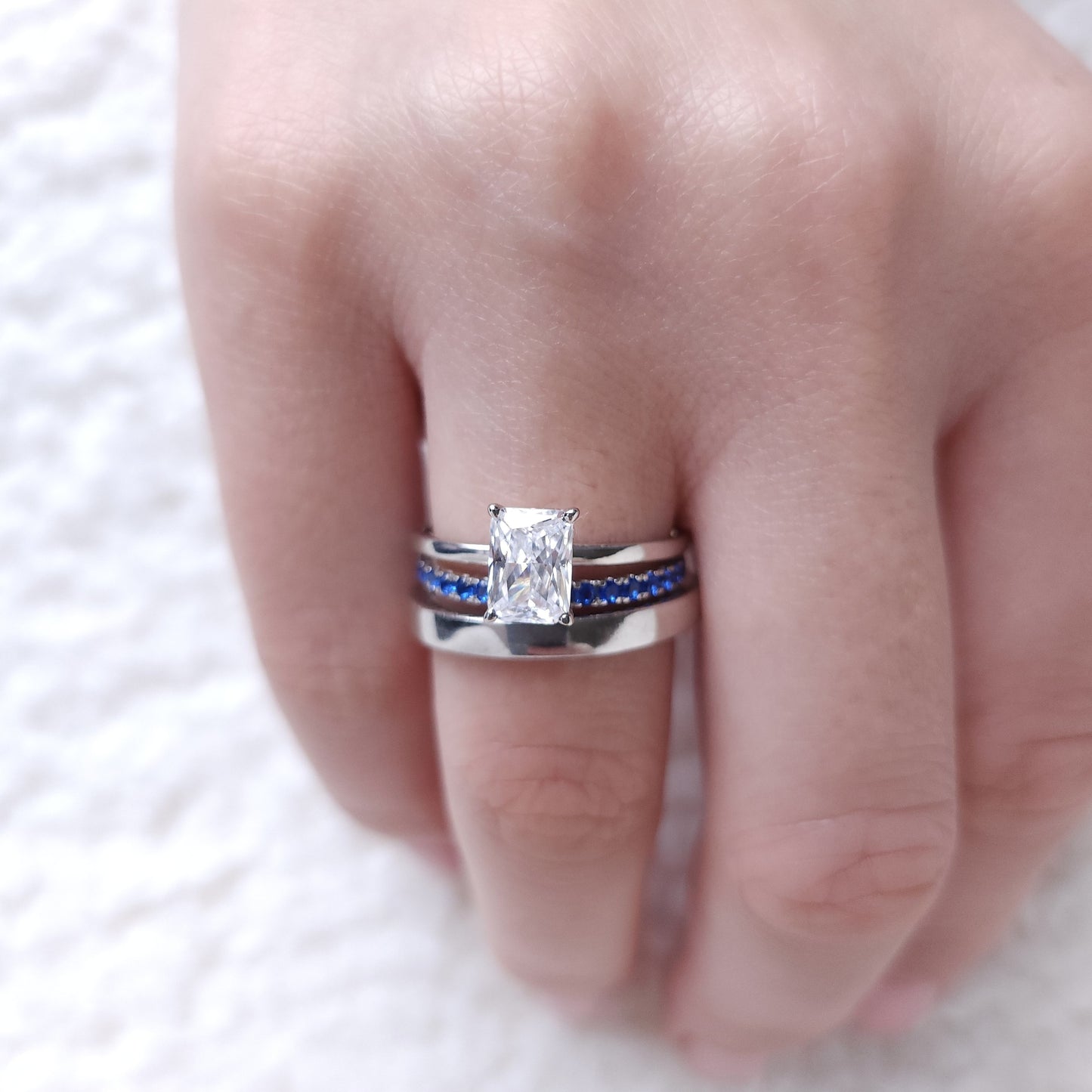 Linea Mini Ring – White Diamond