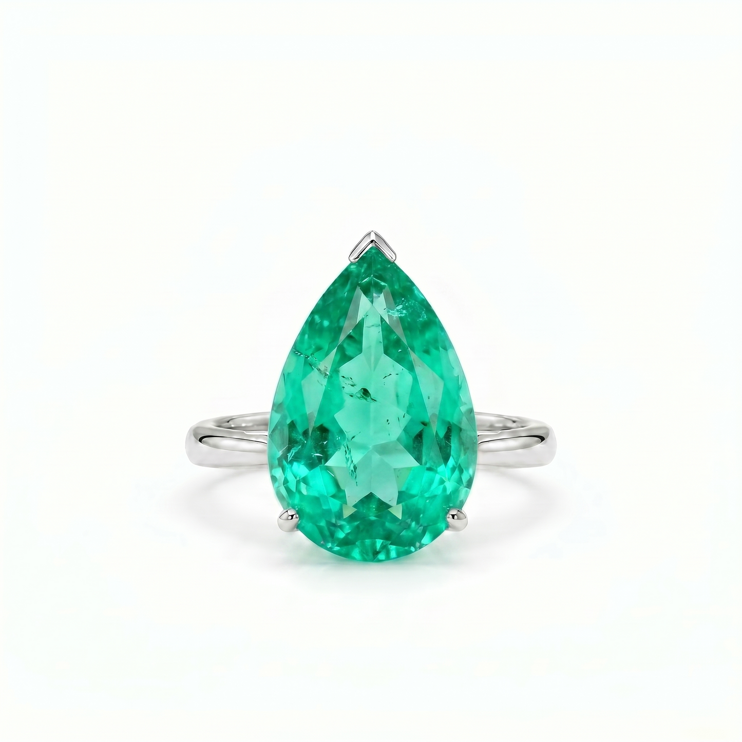 Nova Bold Solitaire Ring – Colombian Green Emerald