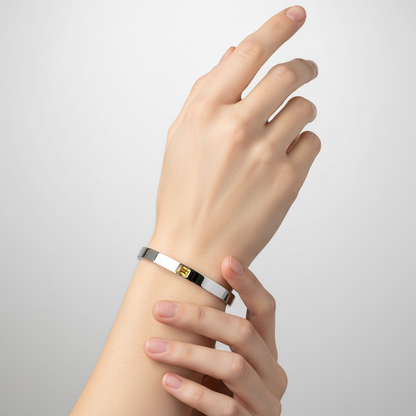 Nexus Uno Elemental Bangle – Zambian Green Emerald