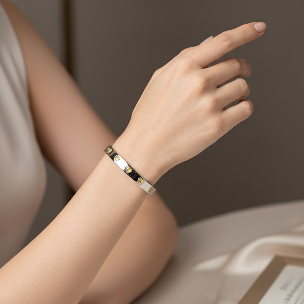 Amore Cinco Elemental Bangle – Light Blue Aquamarine