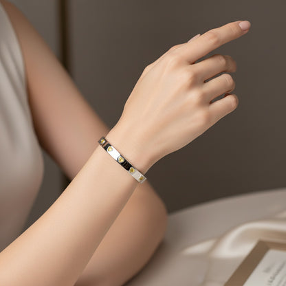 Amore Cinco Elemental Bangle – Deep Red Garnet