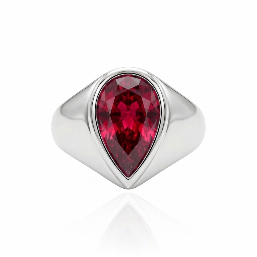 Nova Signet Ring – Red Ruby