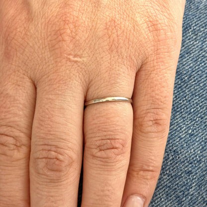 Fine Band Mini Ring