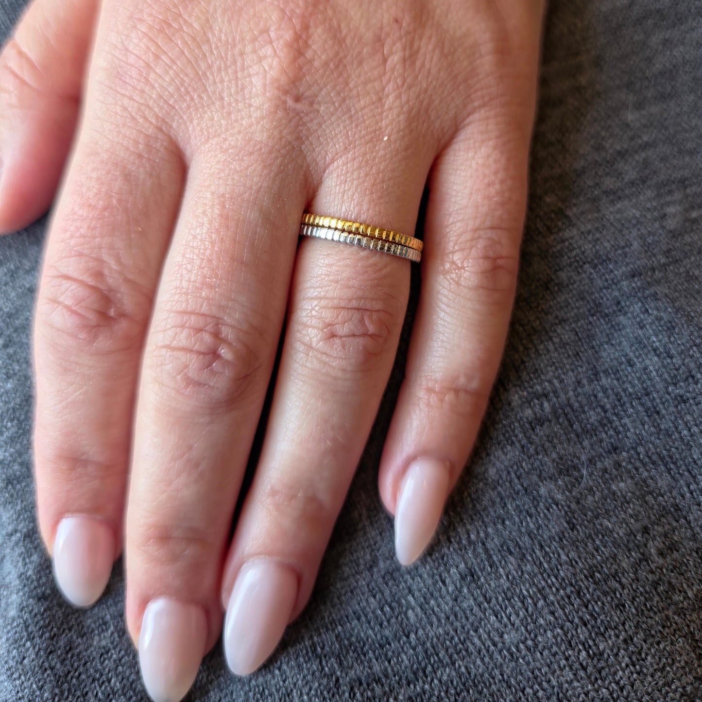 Ridge Mini Ring