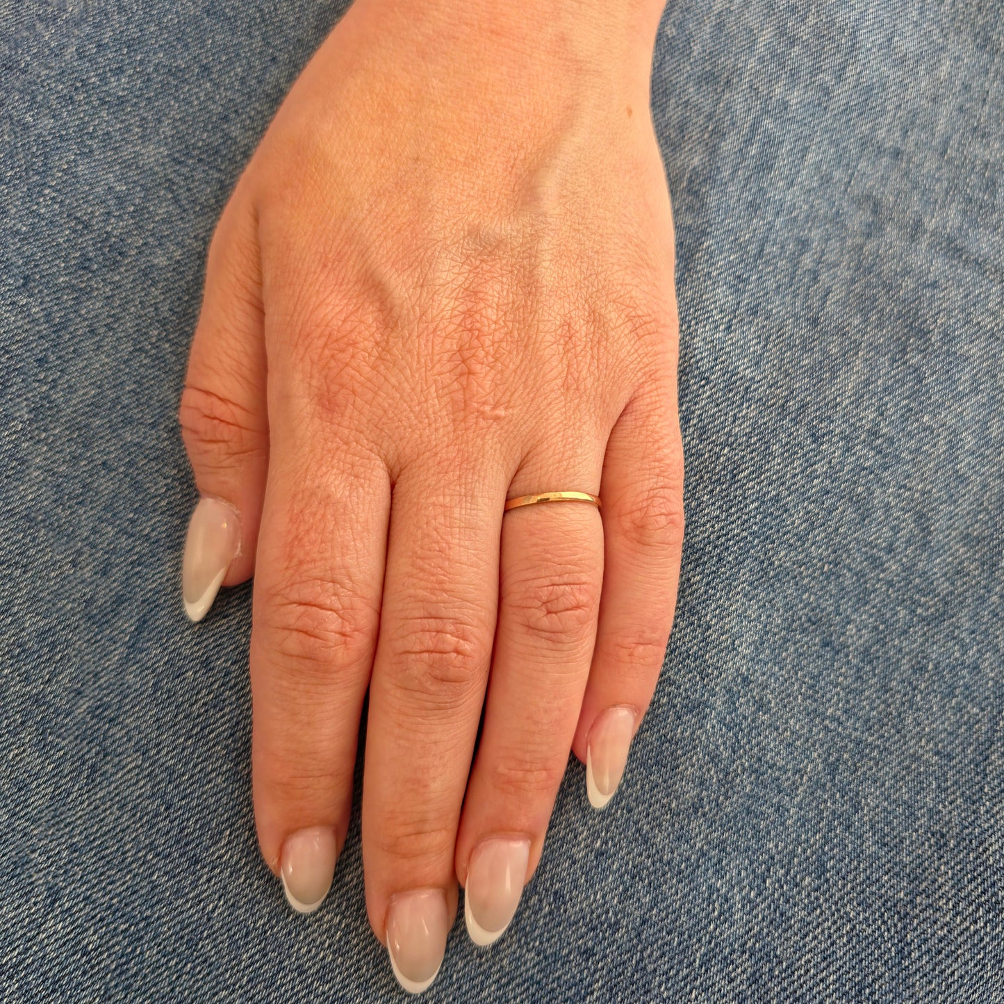 Fine Band Mini Ring
