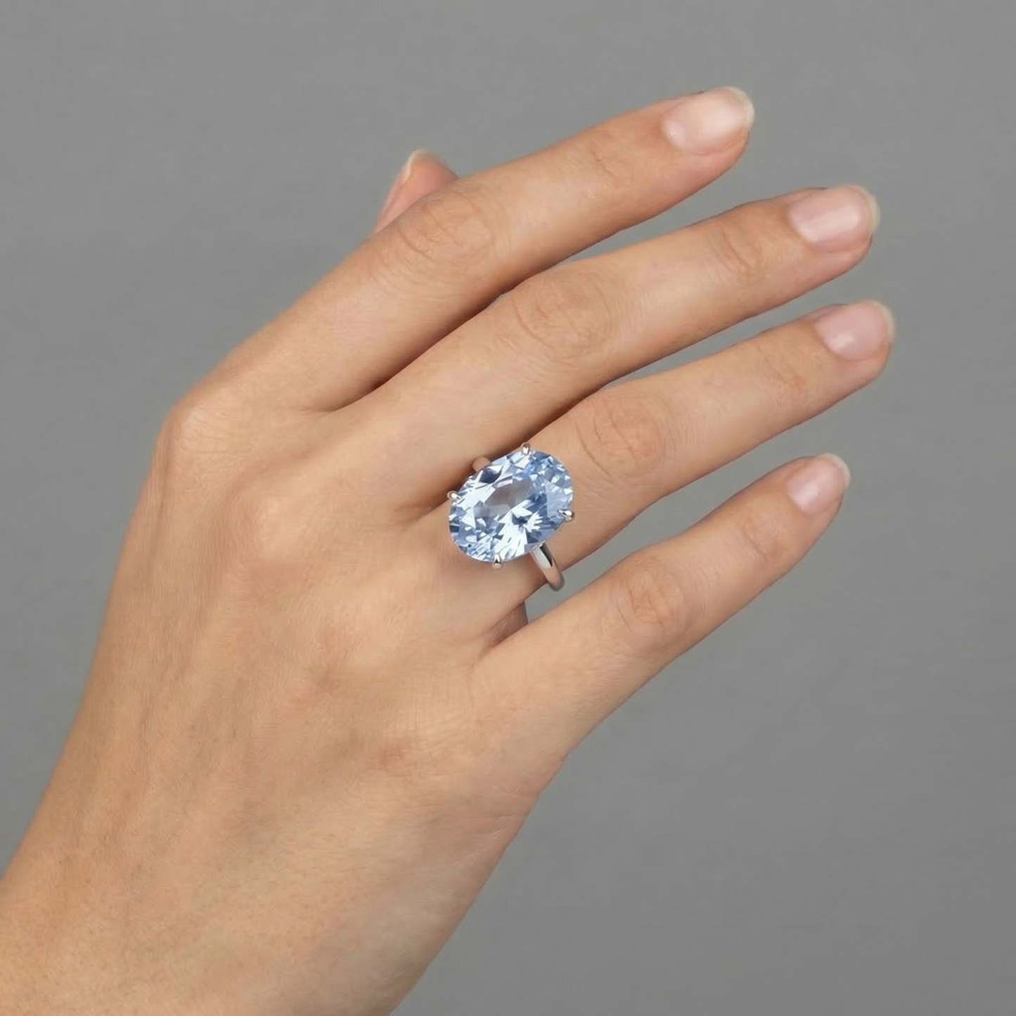 Velara Gala Ring – Light Blue Aquamarine