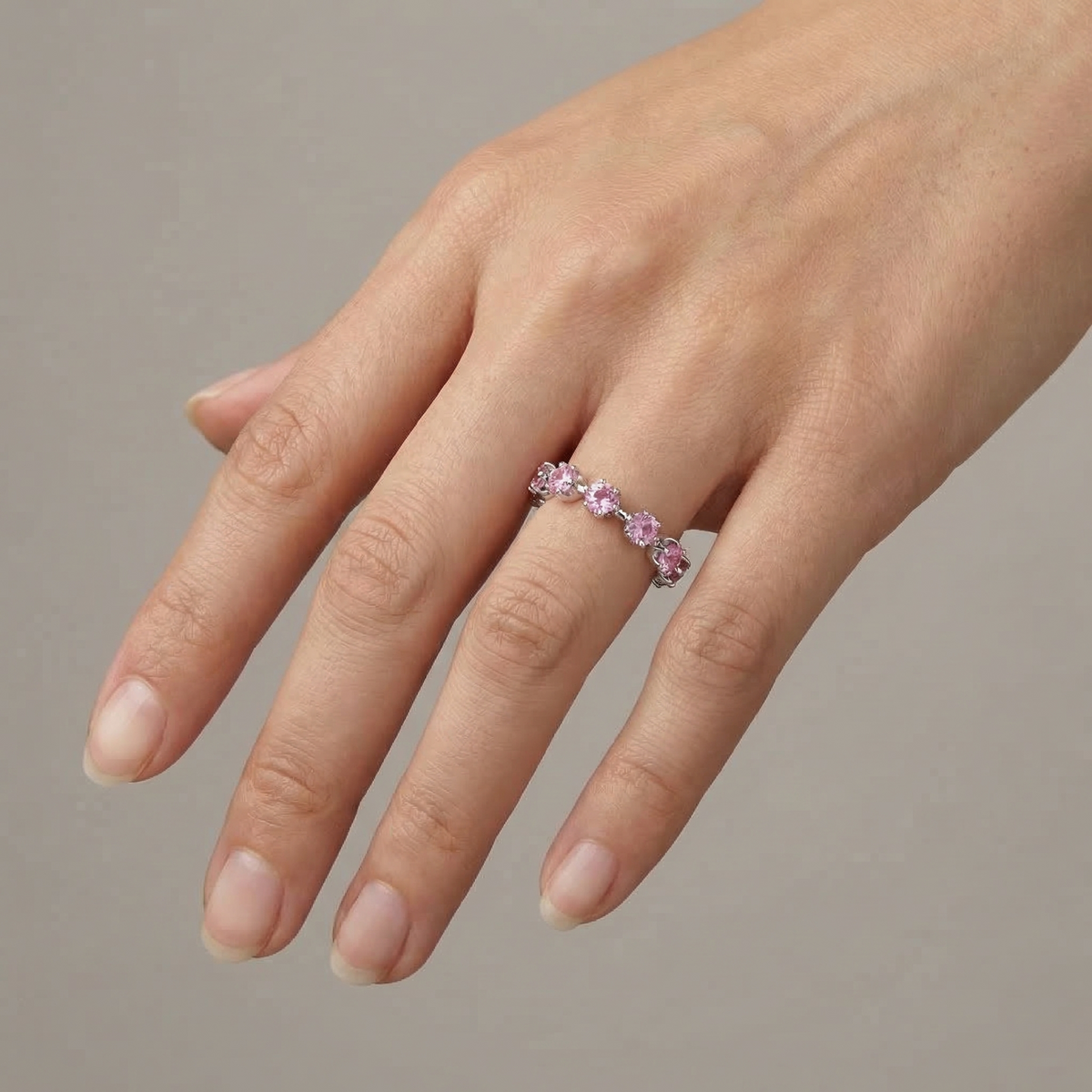 Linea Maxi Station Ring – Light Pink Sapphire