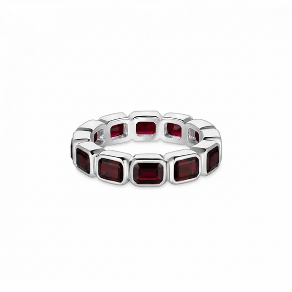 Nexus Lateral Eternity Ring – Deep Red Garnet