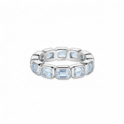 Nexus Lateral Eternity Ring – Light Blue Aquamarine