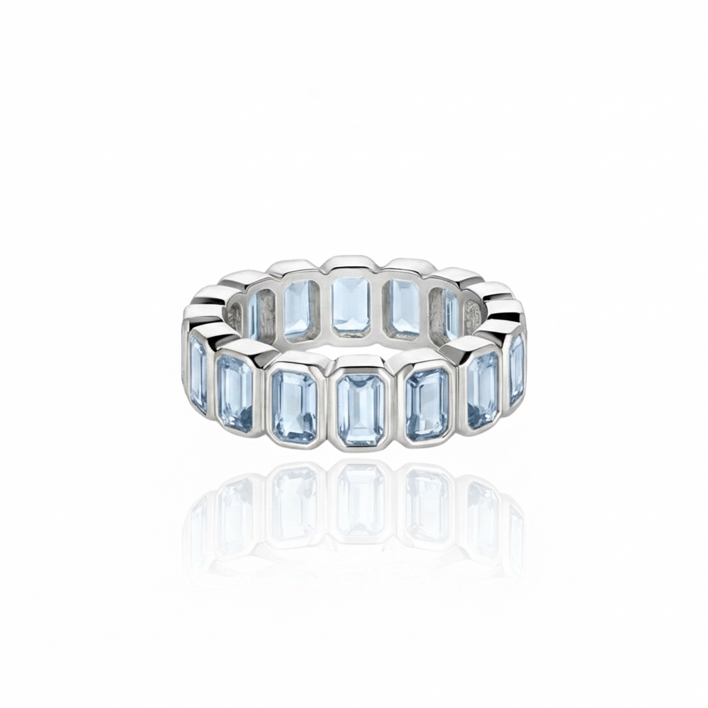Nexus Vertical Eternity Ring – Light Blue Aquamarine