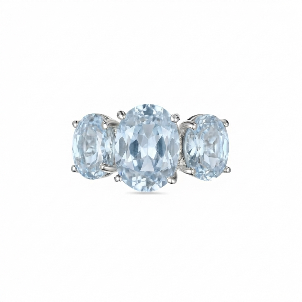 Velara Grand Trilogy Ring – Light Blue Aquamarine