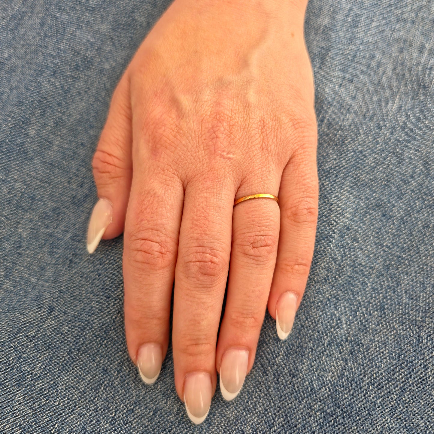 Fine Band Mini Ring