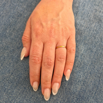 Fine Band Mini Ring