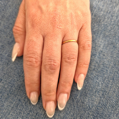 Fine Band Mini Ring