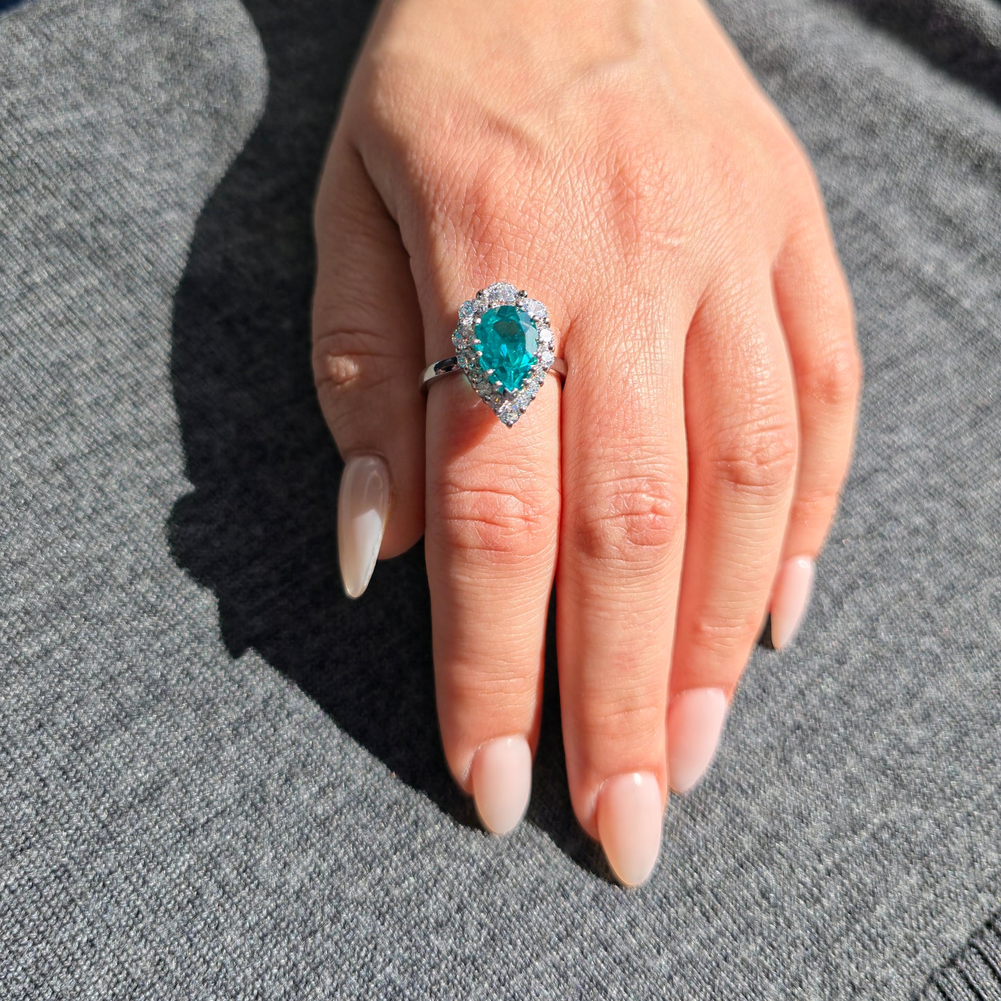 Nova Halo Ring – Red Ruby