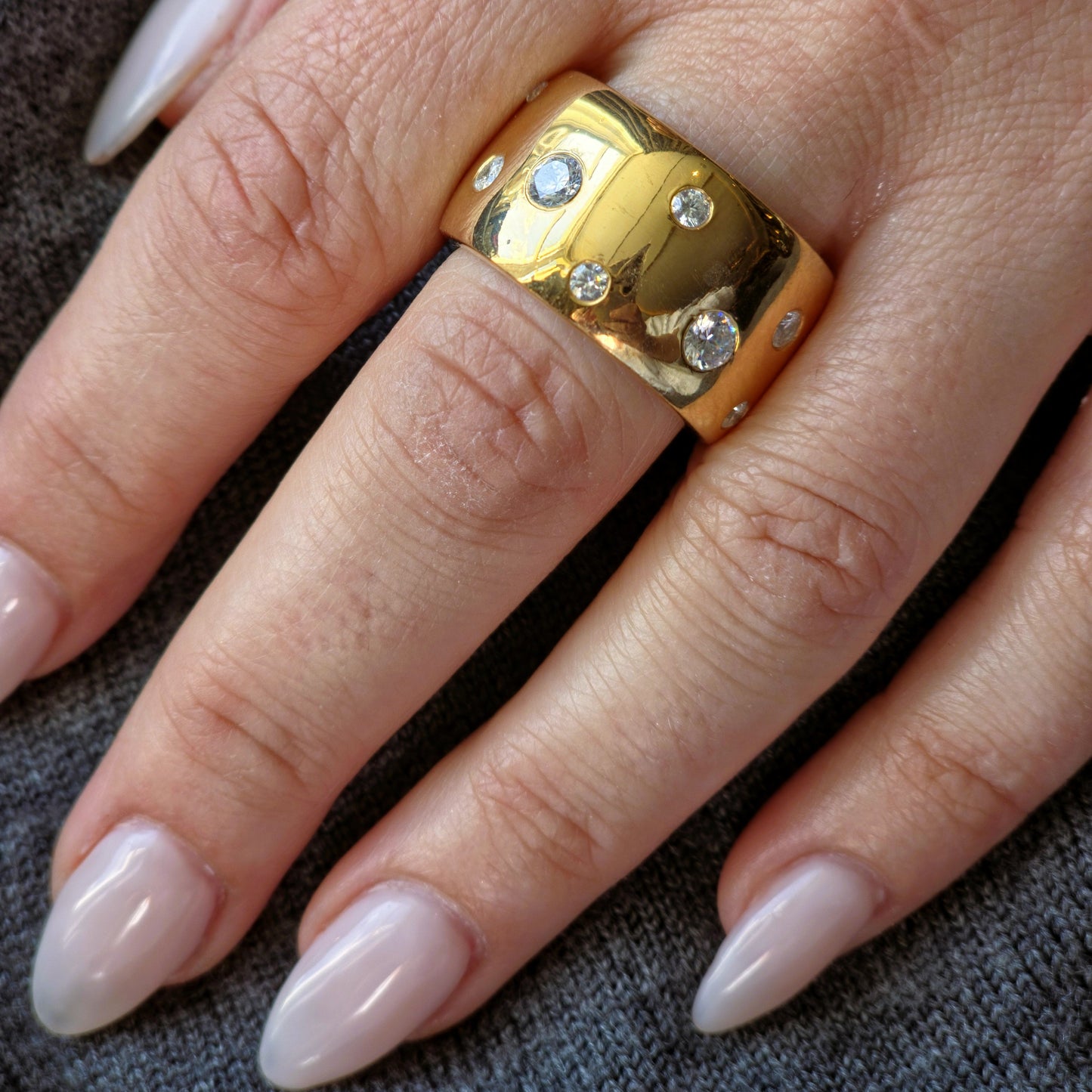 Linea Confetti Maxi Ring – Teal Blue Spinel