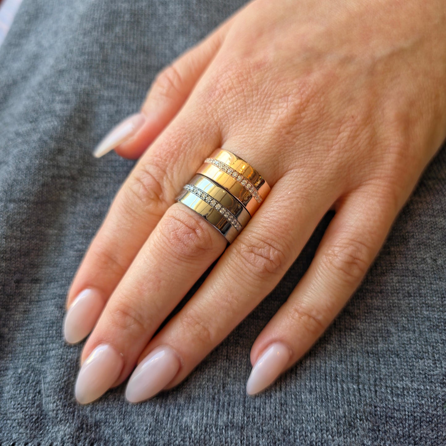 Linea Stripe Band Ring – Zambian Green Emerald
