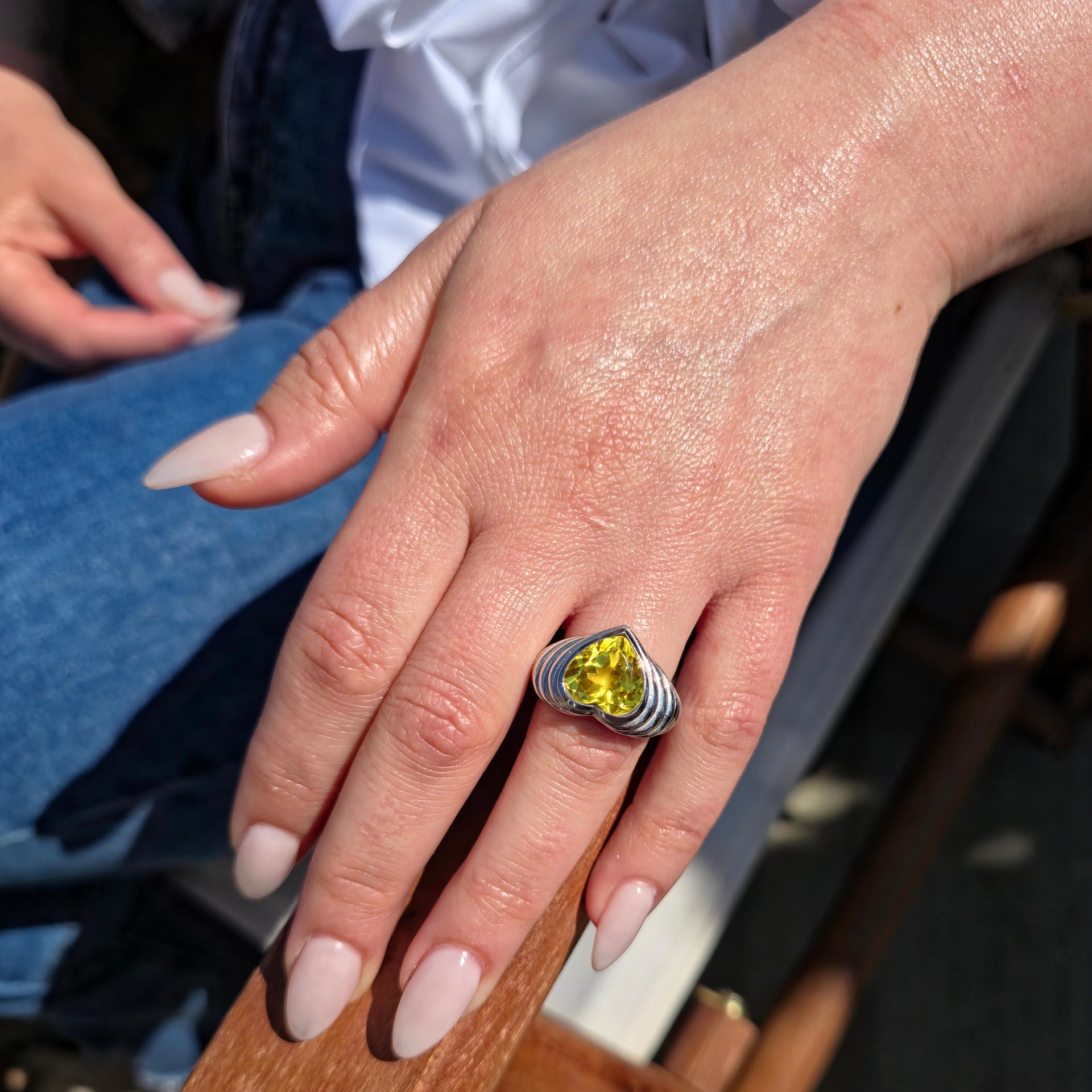 Amore Signet Ring – Purple Amethyst