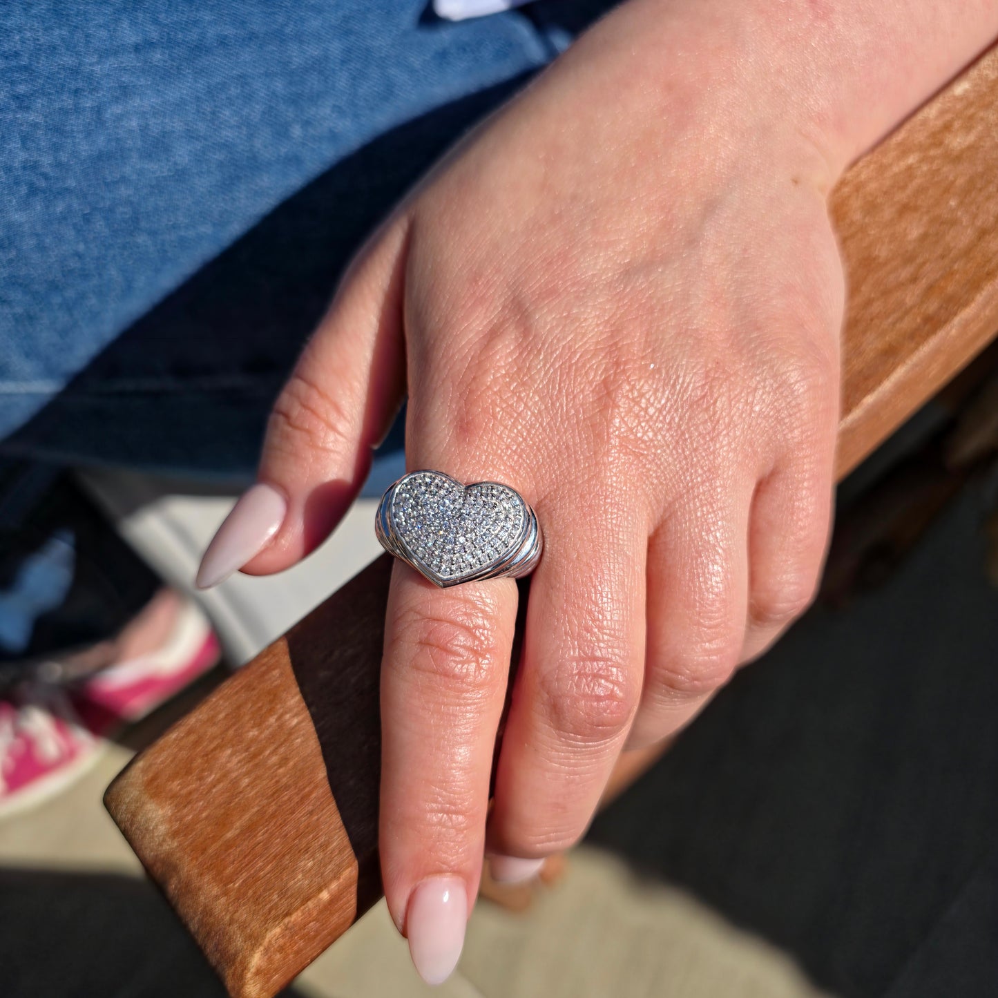 Amore Pavé Signet Ring – White Diamond