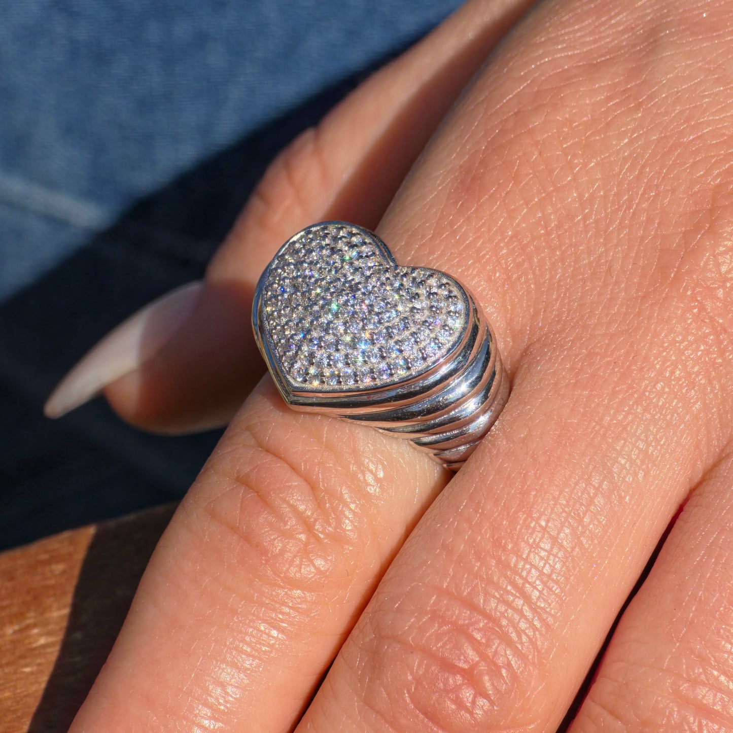 Amore Pavé Signet Ring – White Diamond