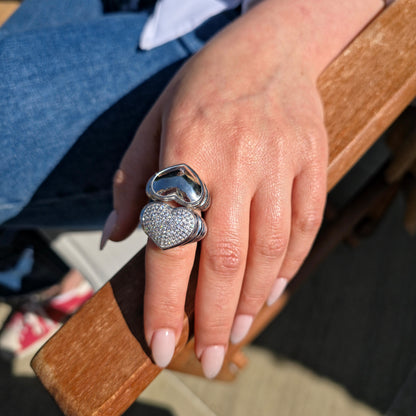 Amore Ribbed Signet Ring