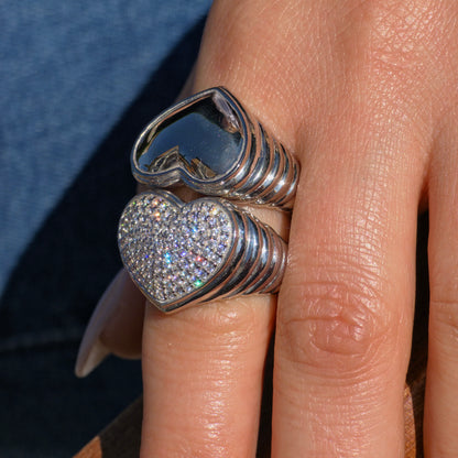 Amore Ribbed Signet Ring