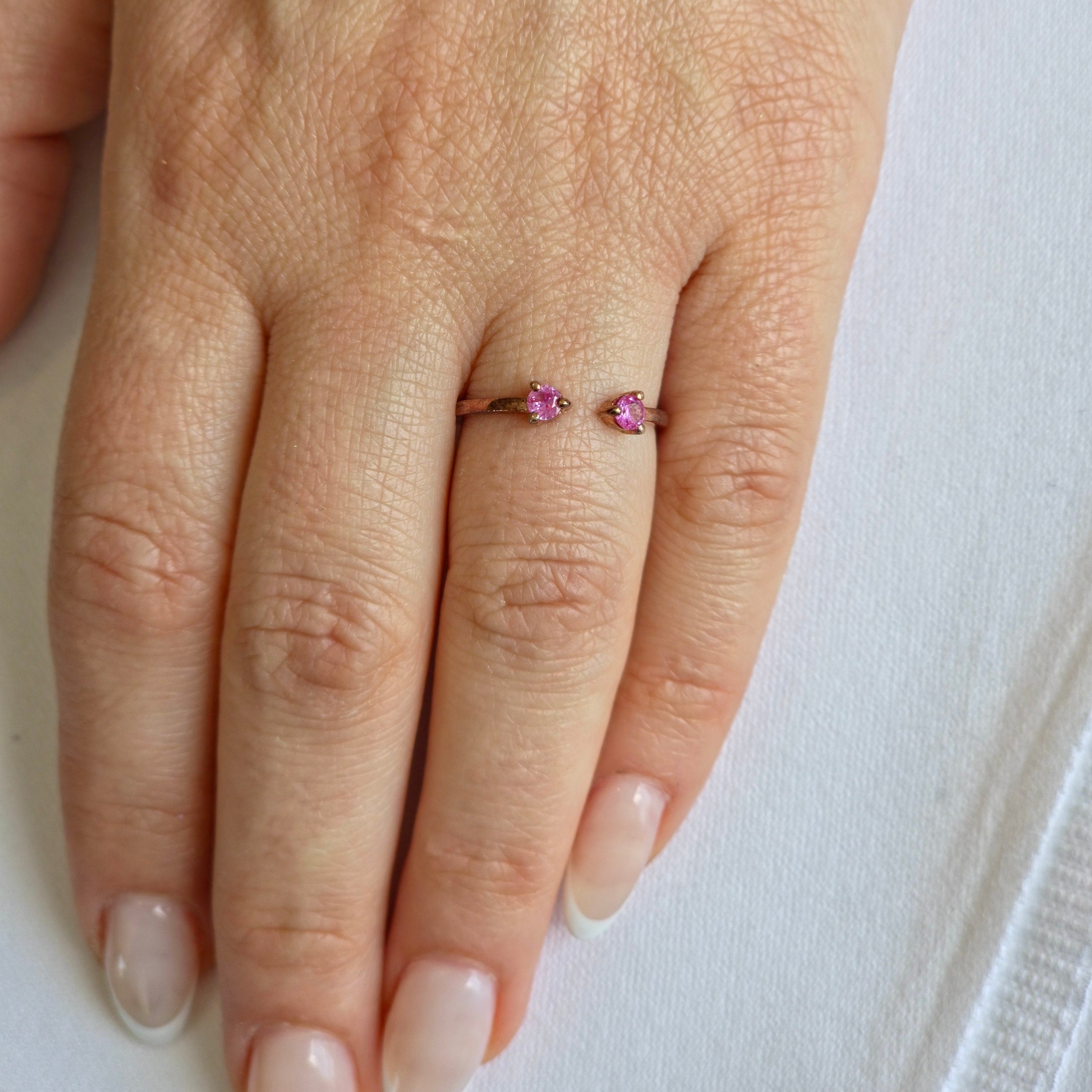 Linea Punto Grande Ring – Light Pink Sapphire