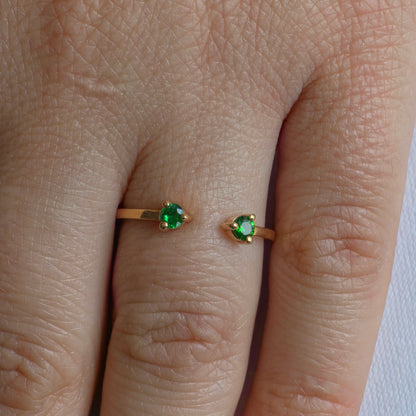 Linea Punto Grande Ring – Colombian Green Emerald