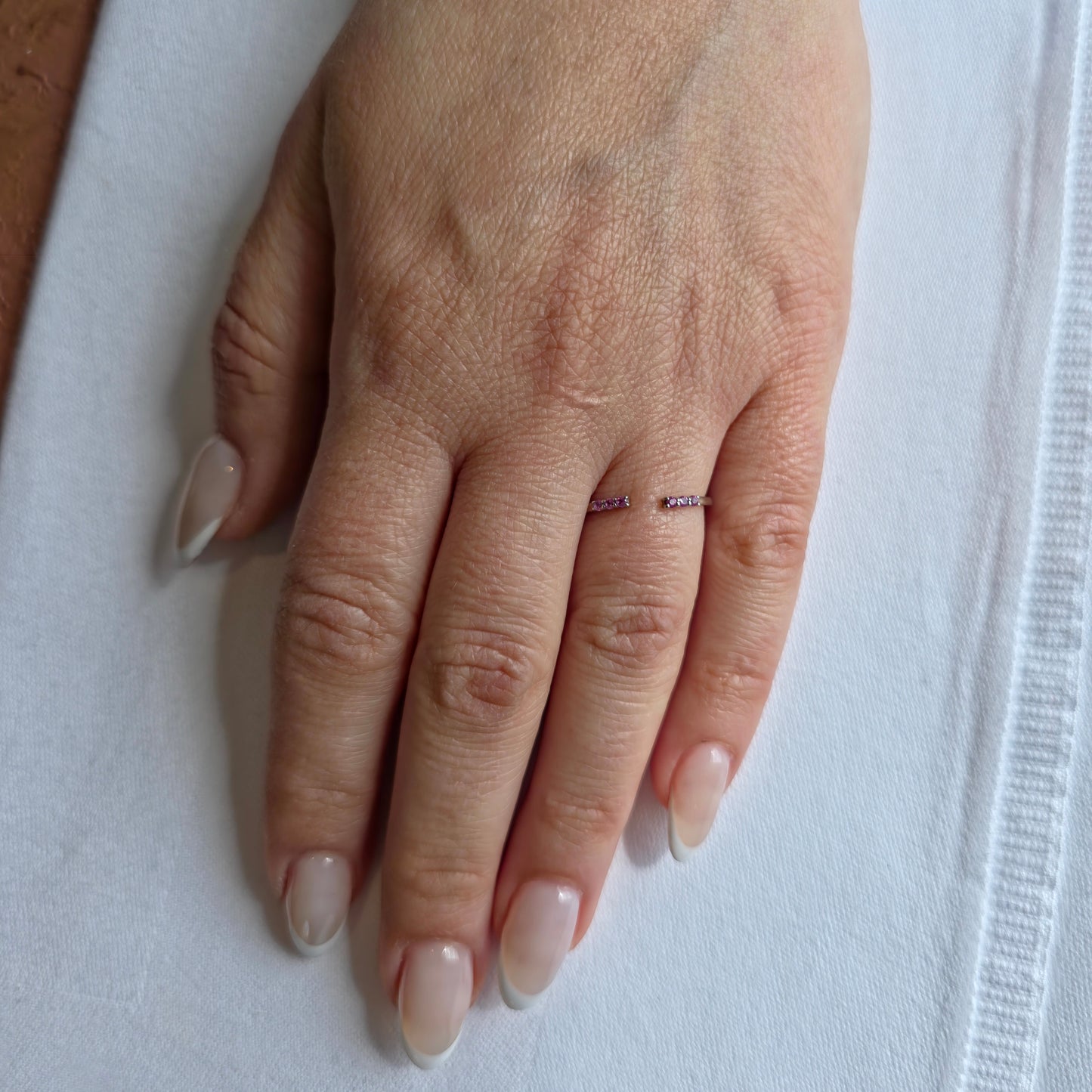 Linea Tres Ring – Light Pink Sapphire