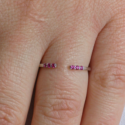 Linea Tres Ring – Red Ruby