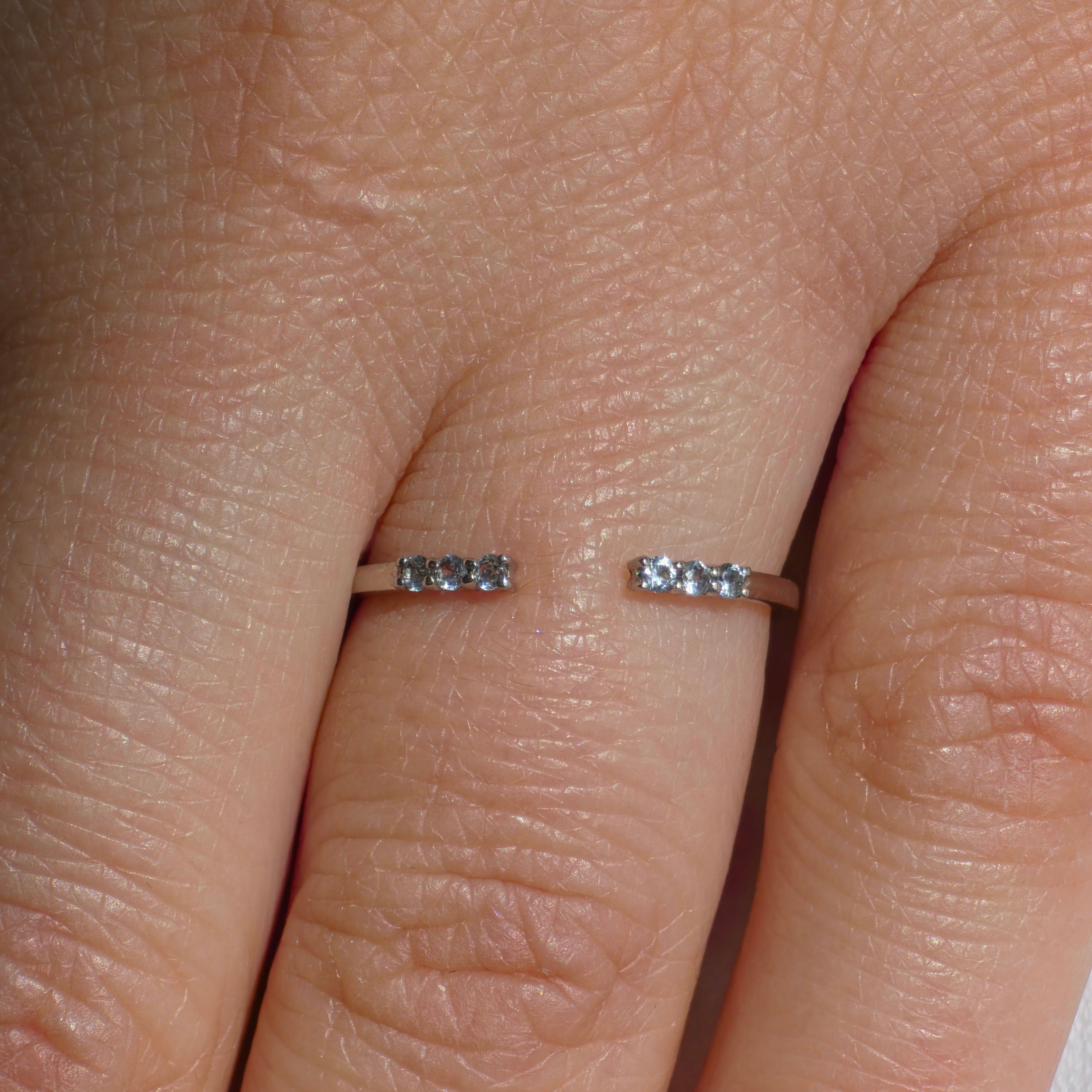 Linea Tres Ring – Light Blue Aquamarine