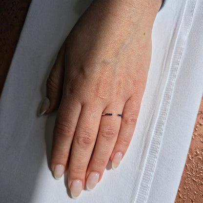 Linea Tres Ring – Blue Sapphire