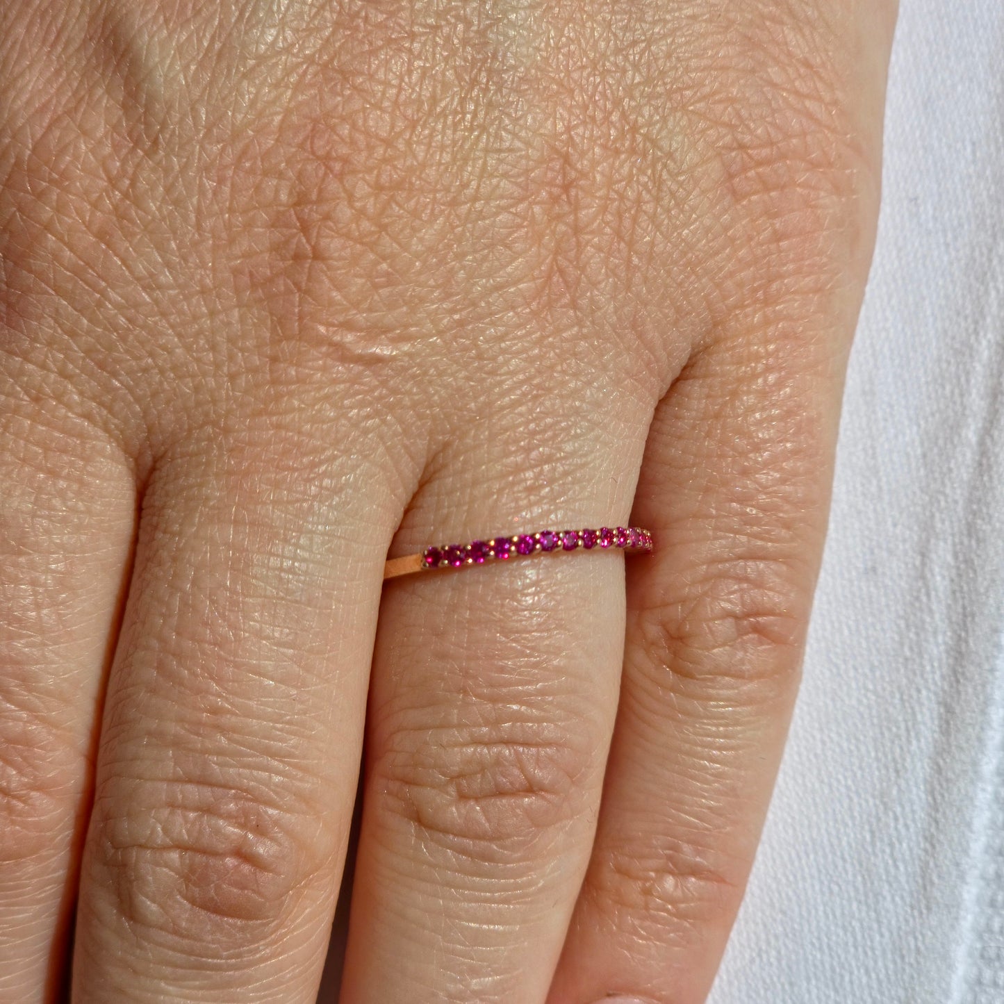 Linea Demi Ring – Red Ruby