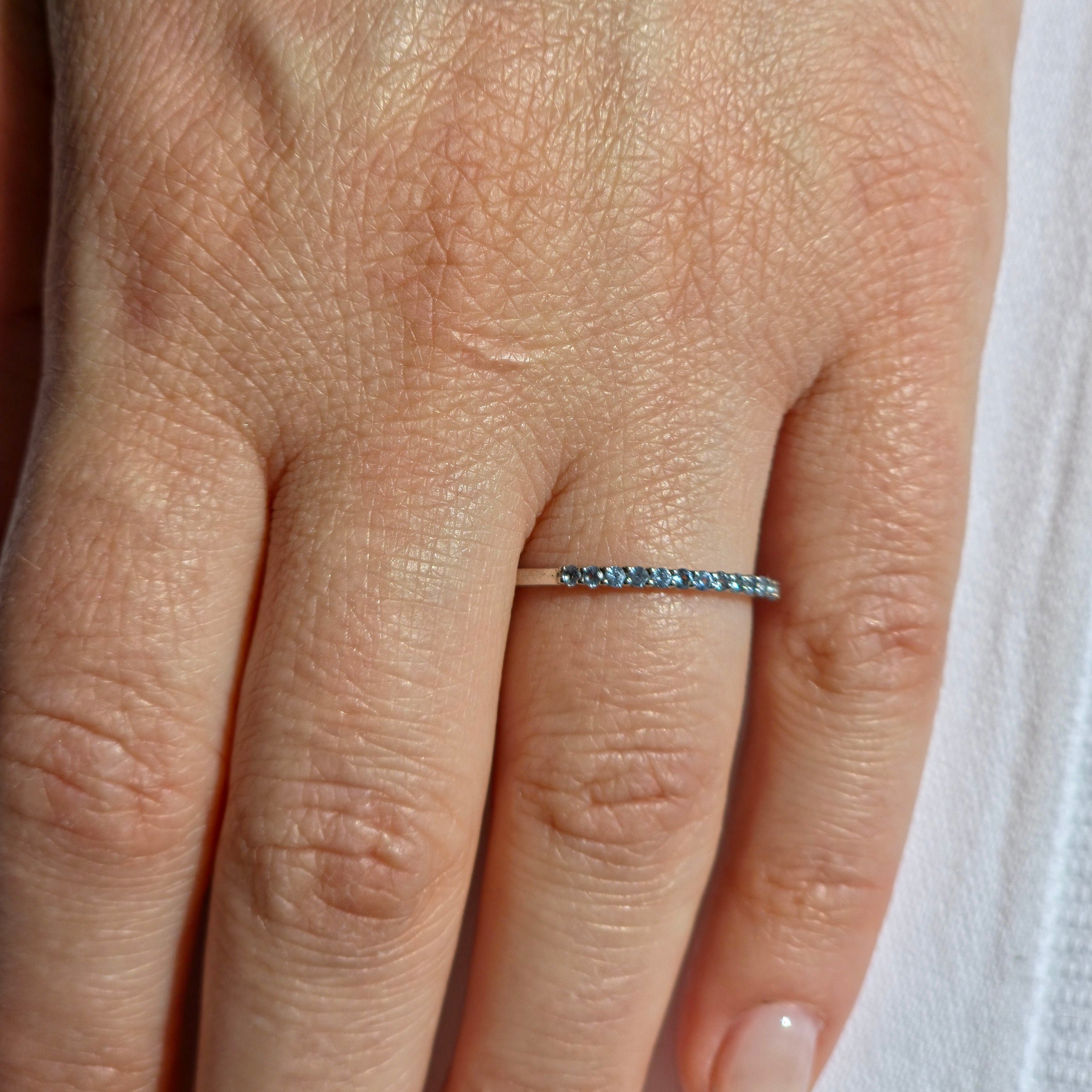 Linea Demi Ring – Teal Blue Spinel
