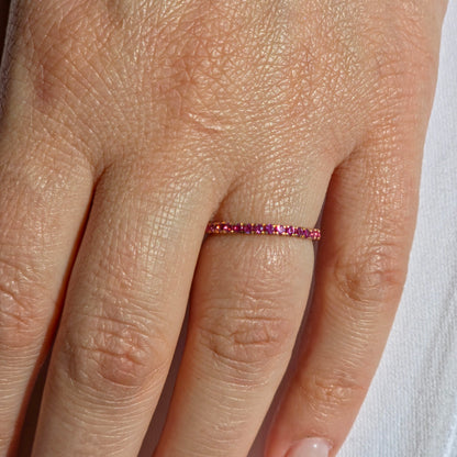 Linea Mini Ring – Vivid Pink Sapphire