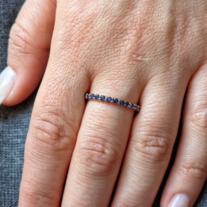 Linea Midi Ring – Blue Sapphire