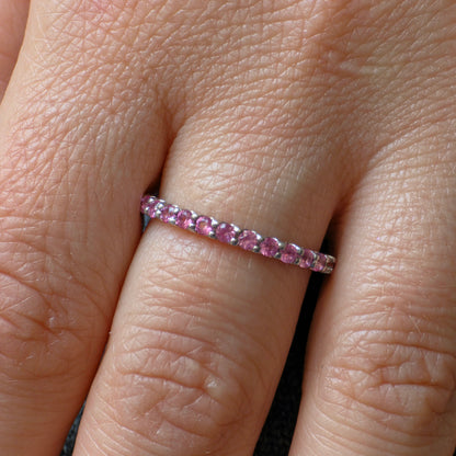 Linea Midi Ring – Light Pink Sapphire