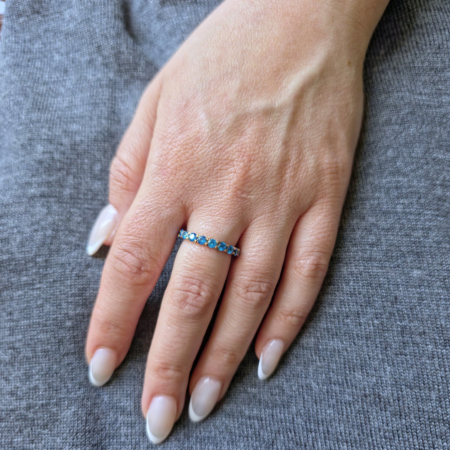 Linea Grande Ring – Teal Blue Spinel