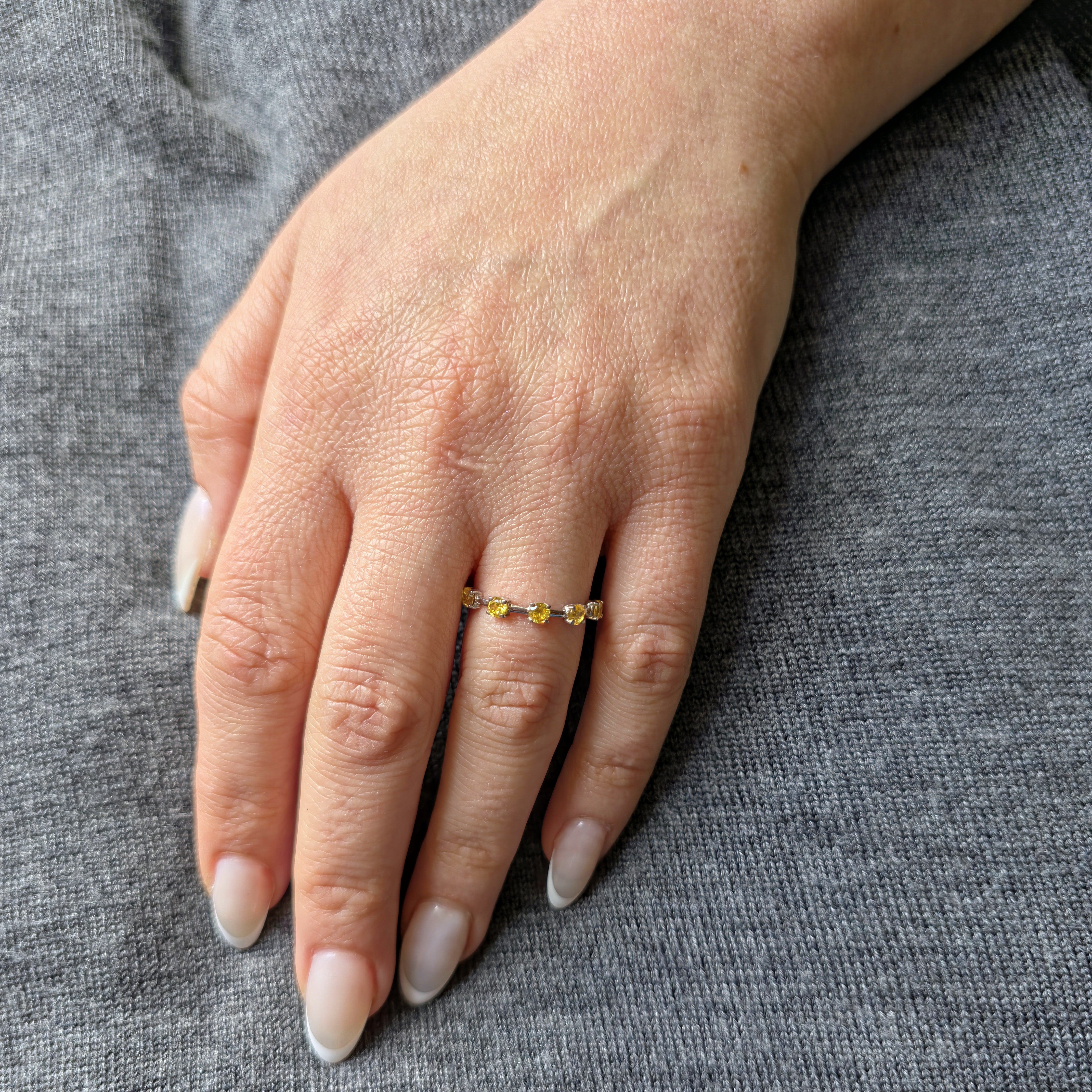 Linea Cinco Ring – Yellow Sapphire