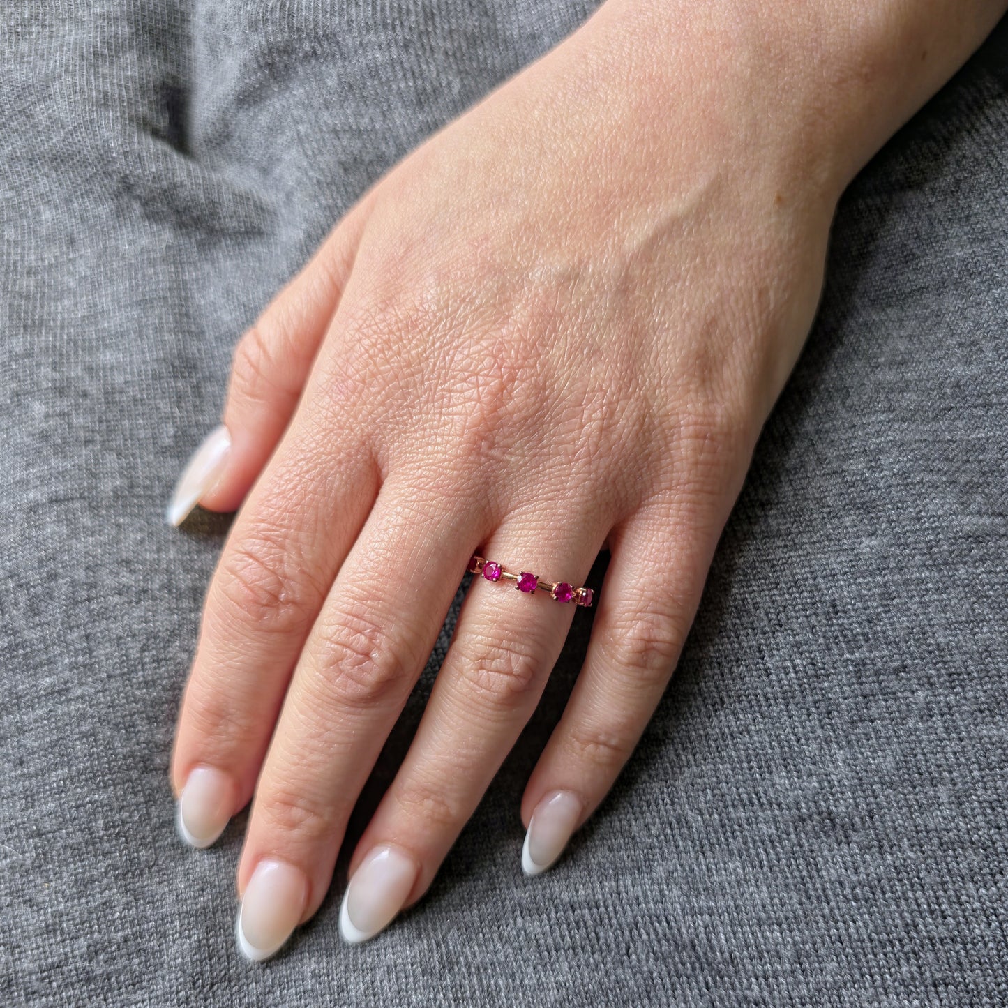 Linea Cinco Ring – Red Ruby
