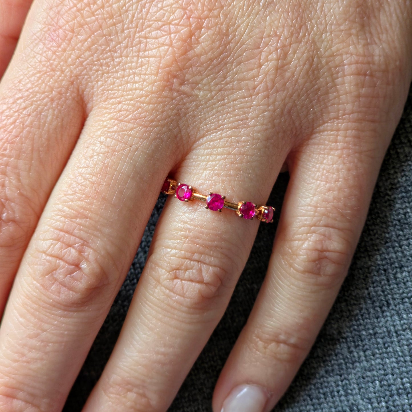Linea Cinco Ring – Red Ruby