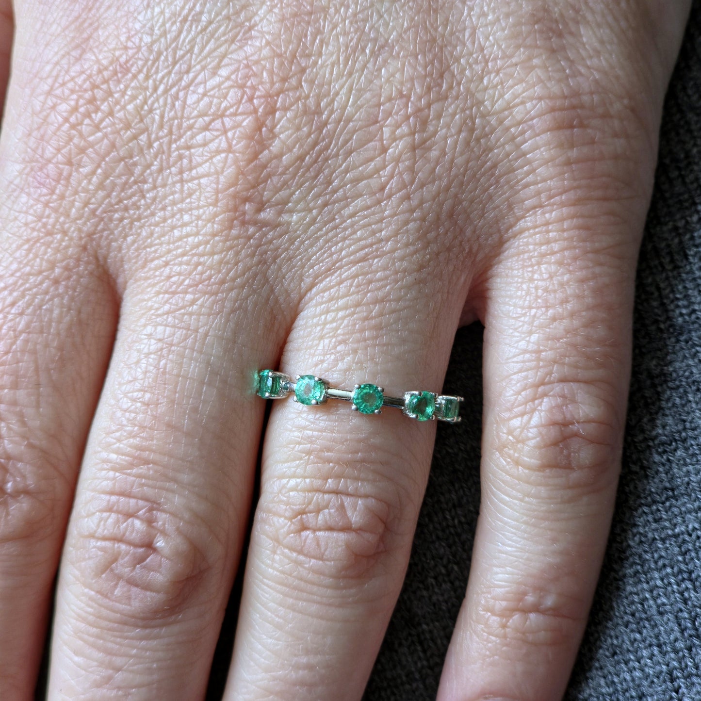 Linea Cinco Ring – Colombian Green Emerald