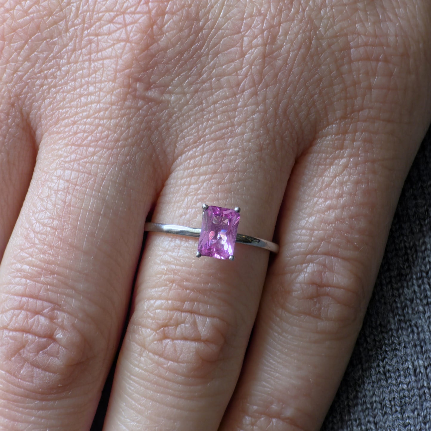 Nexus Solitaire Ring – Light Pink Sapphire