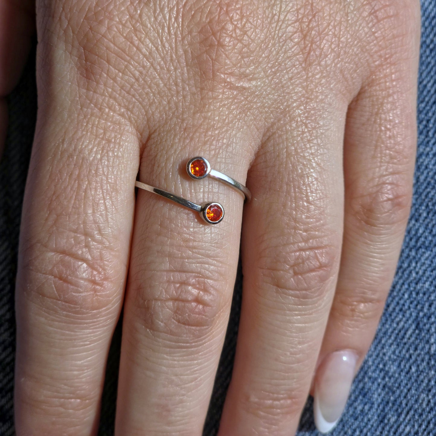 Forma Bypass Ring – Orange Padparadscha Sapphire