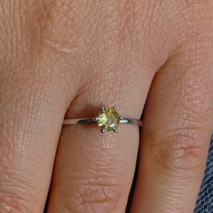 Juno Solitaire Ring – Yellow Sapphire