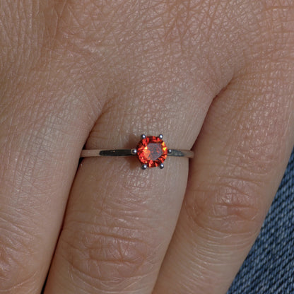 Juno Solitaire Ring – Orange Padparadscha Sapphire