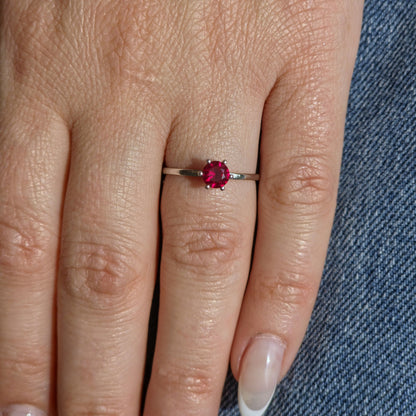 Juno Solitaire Ring – Purple Sapphire