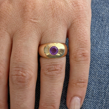 Forma Signet Ring – Purple Sapphire