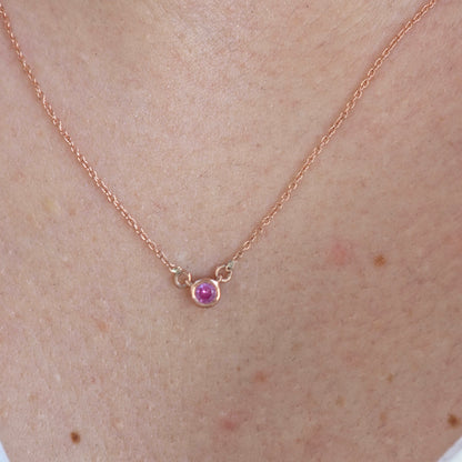 Forma Mini Solitaire Necklace – Light Pink Sapphire