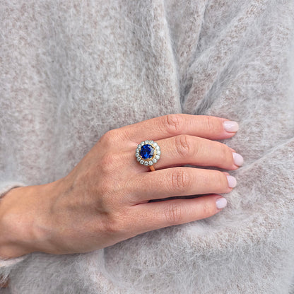 Juno Daisy Ring – Red Ruby